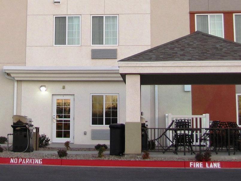 Candlewood Suites Midland By Ihg Экстерьер фото