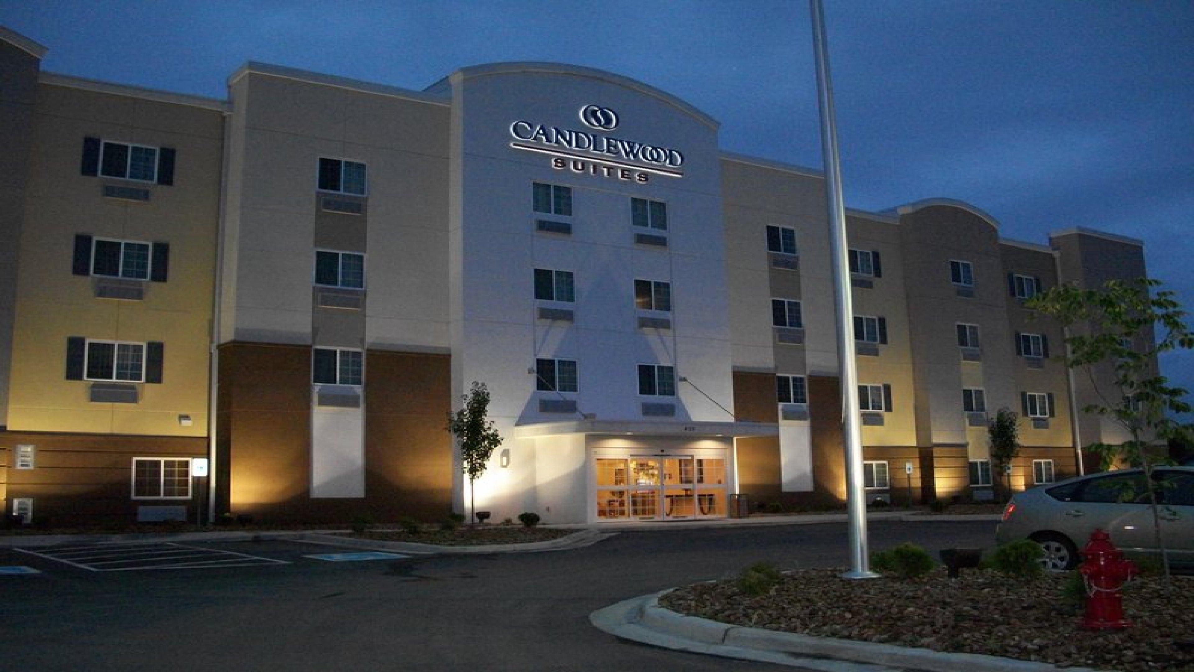 Candlewood Suites Midland By Ihg Экстерьер фото